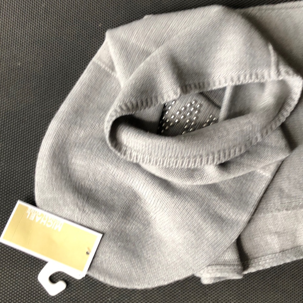 MICHEL KORS (1size) Studded hat unfolds in layers - Picture 2 of 10